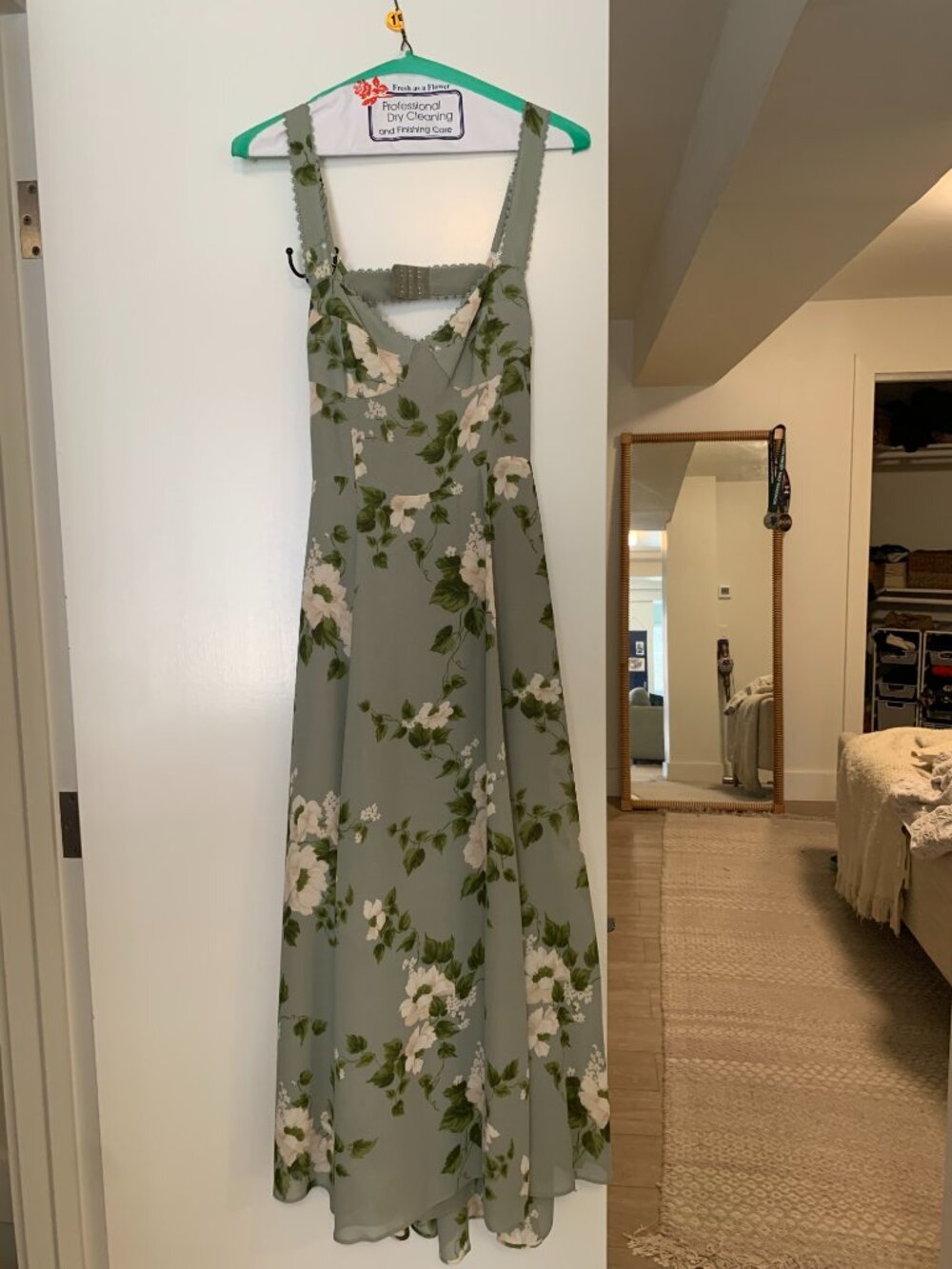 Reformation Lela Dress Size 6 - Picture 2 of 3